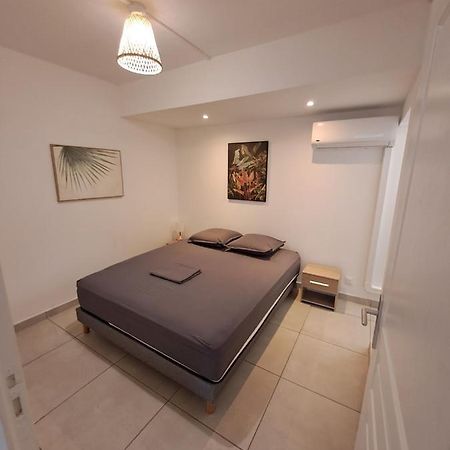 Logement Cosy T2, Centre Ville De Saint-Pierre Ngoại thất bức ảnh